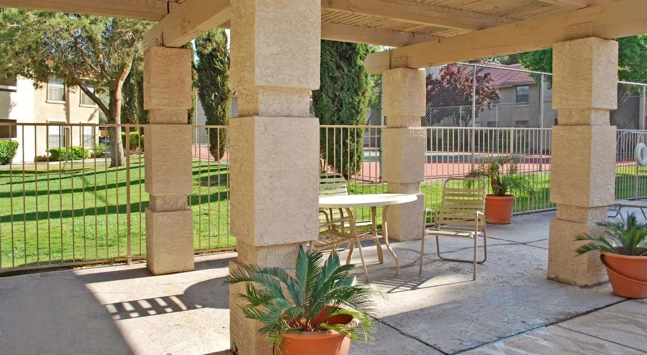 Rancho Del Sol Apartments