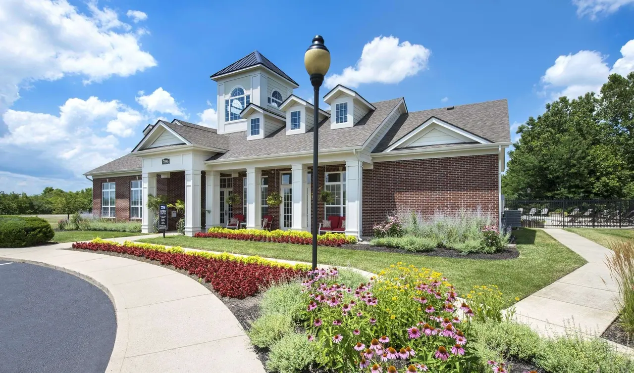 Shadow Creek Apartments