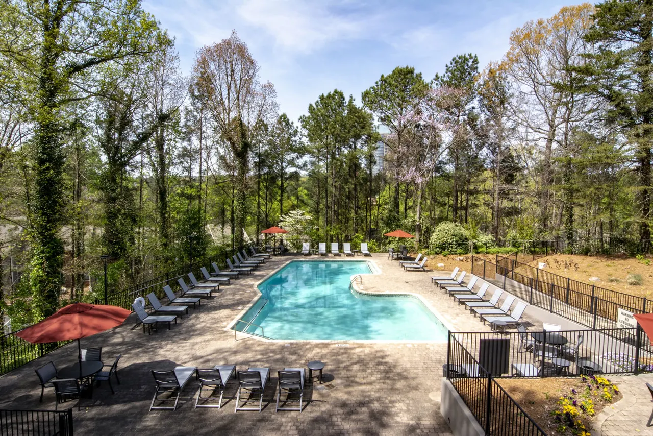 The Residences at Vinings Mountain