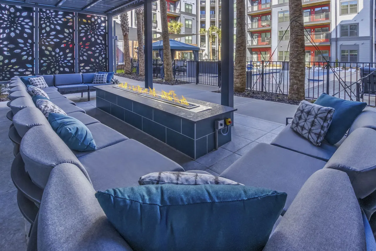 Verde at McCullough Station Apartments