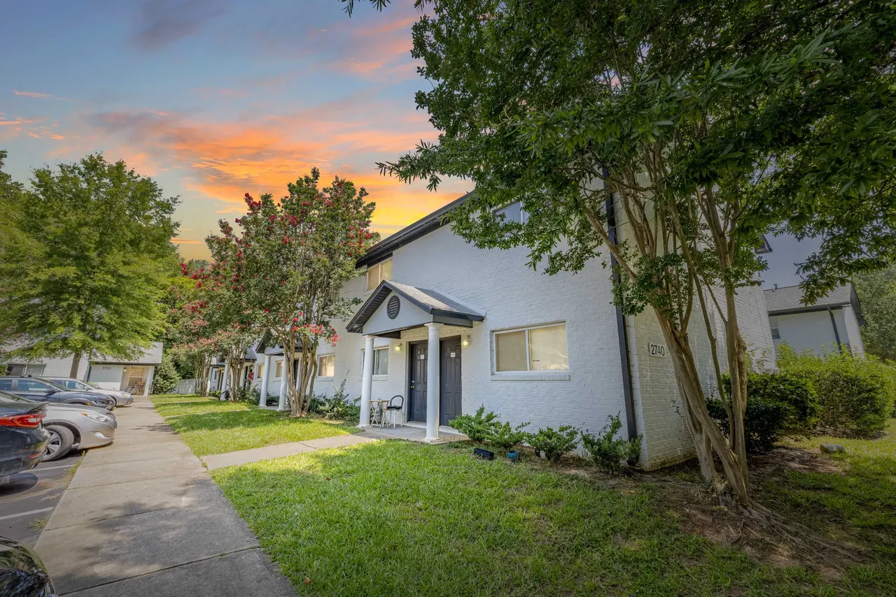 Walnut Creek Apartments