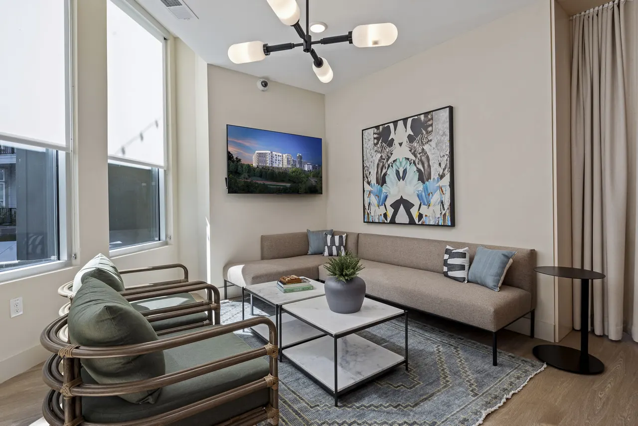 Mira Raleigh Apartments