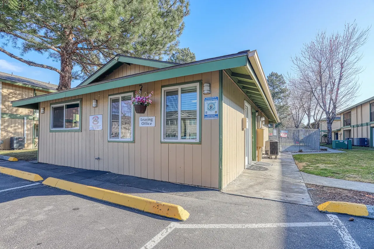 Windsong Apartments