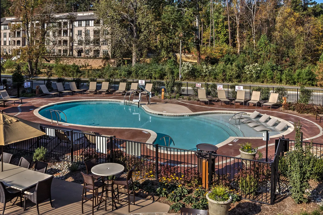 The Marlowe Lake Boone Apartments