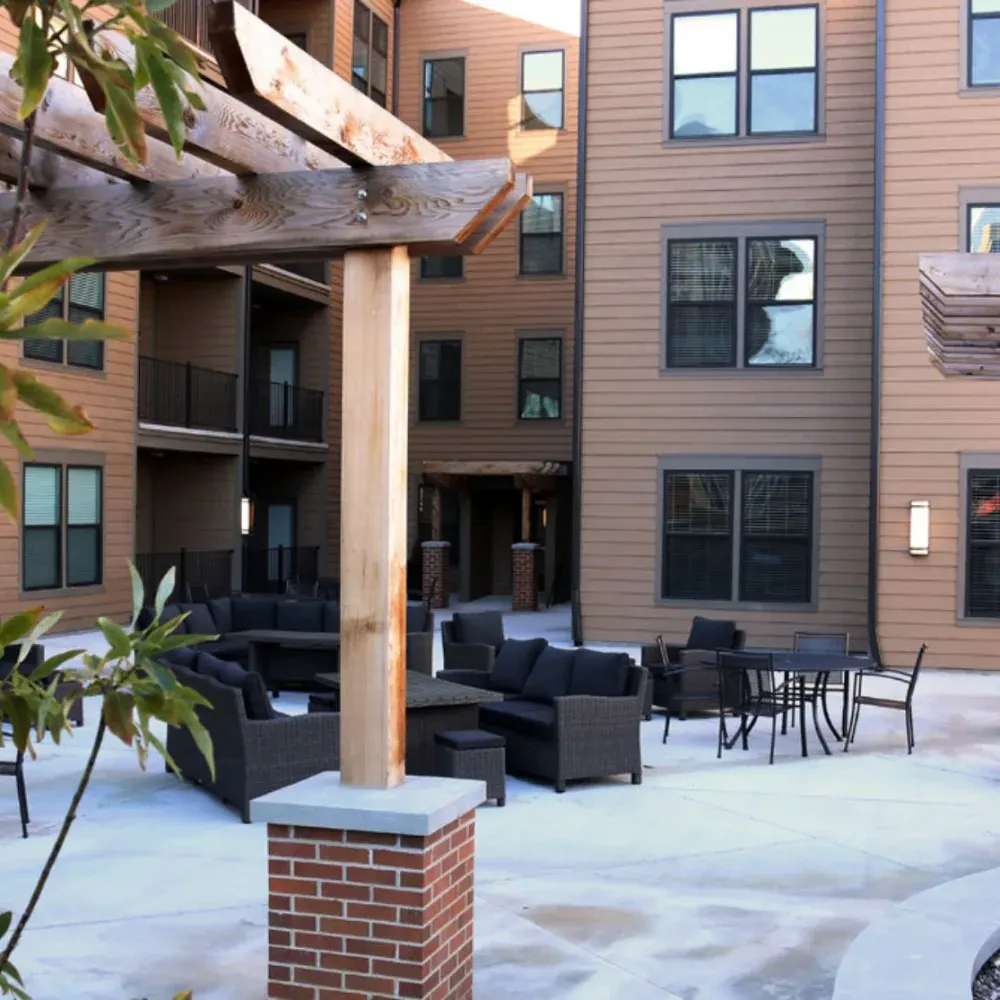Oaks Centropolis Apartments