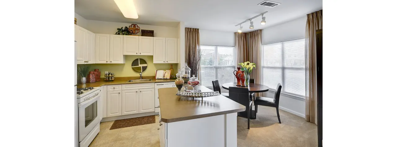 Pembroke Woods Apartments