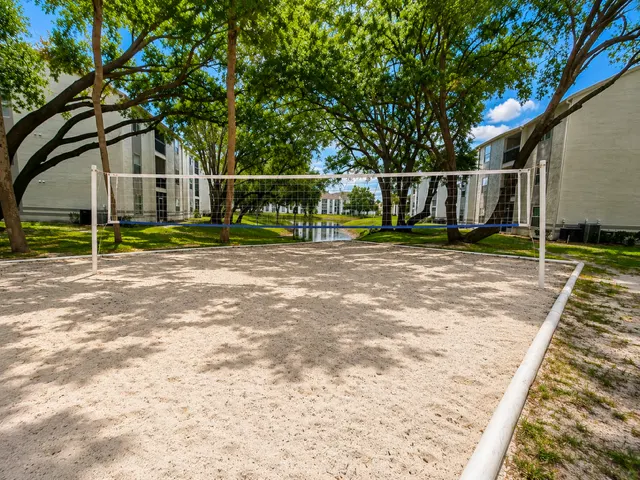Images Condominiums