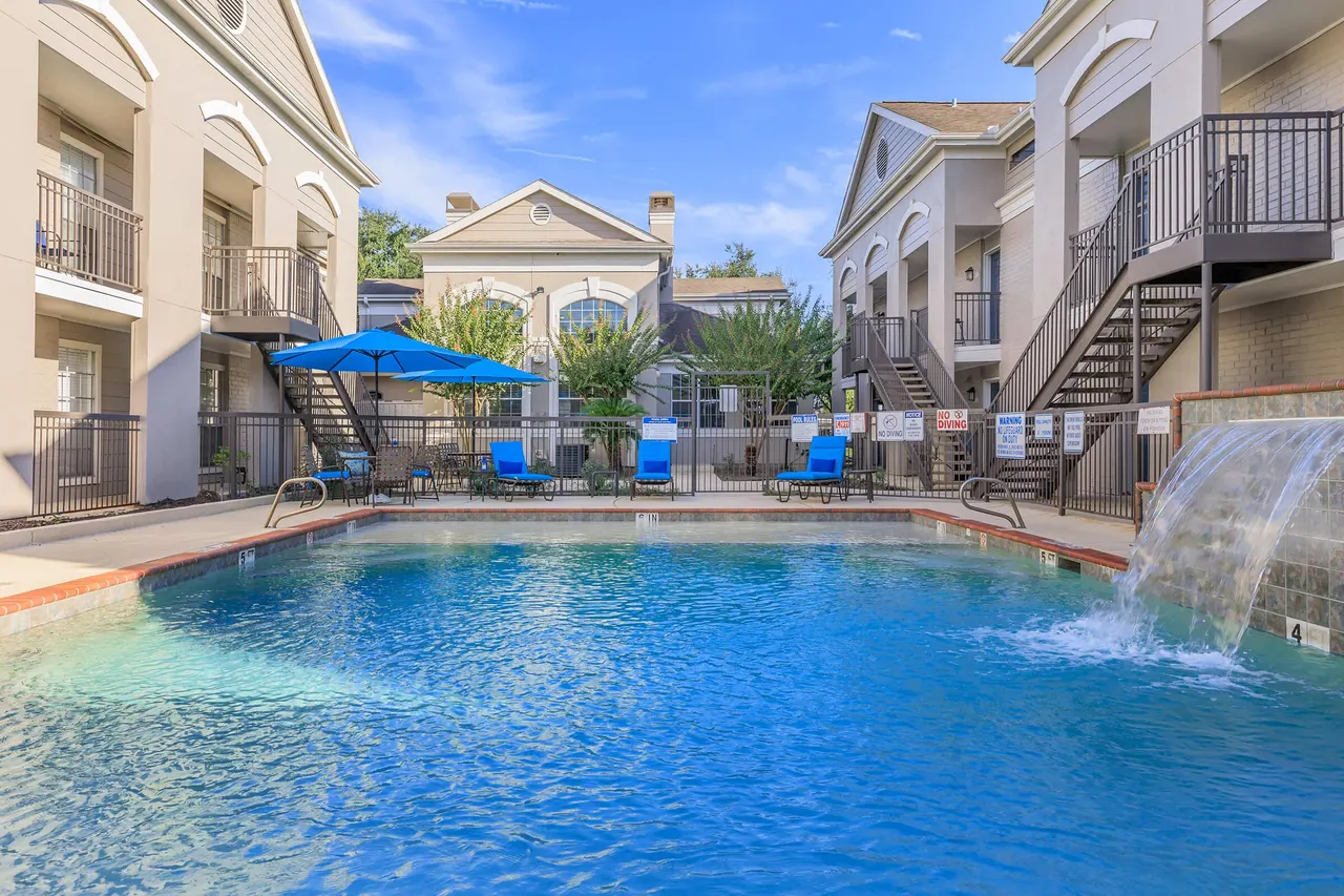 Bella Capri Apartments