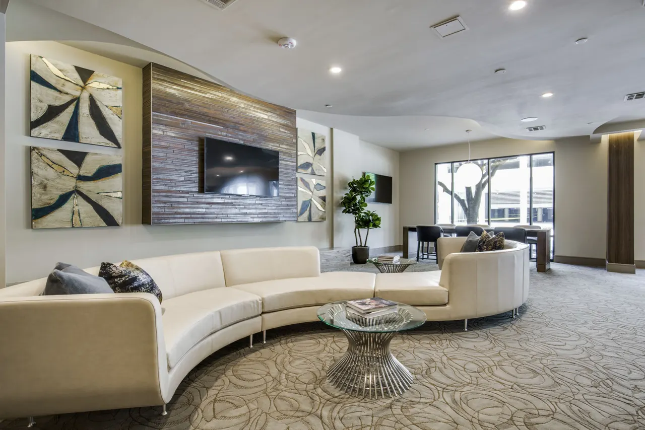 1414 Texas Downtown