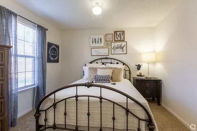 Watersedge Apartments