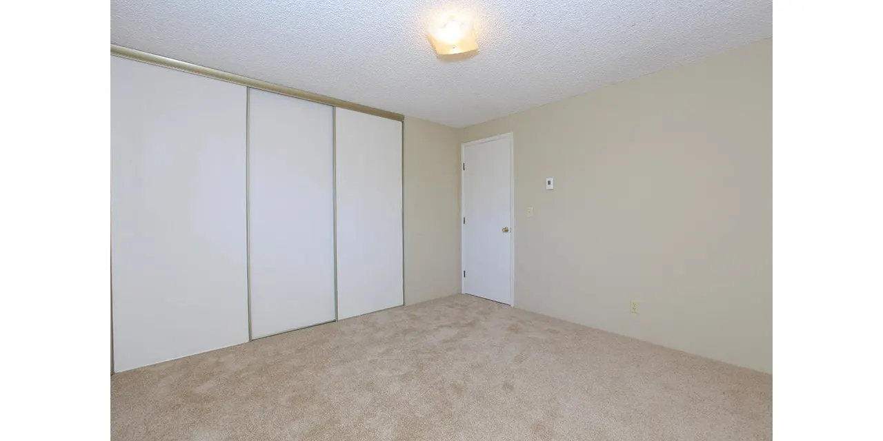 Redwood Park Apartments