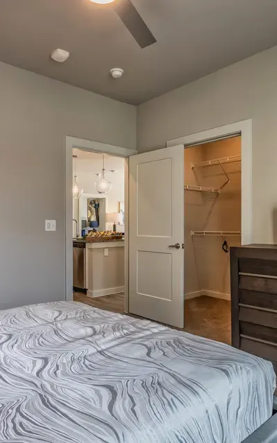 Neuhaus Lake Worth Apartments