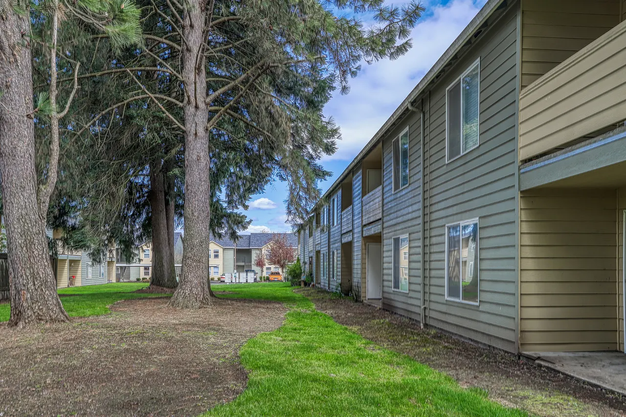 Heritage Park Apartments