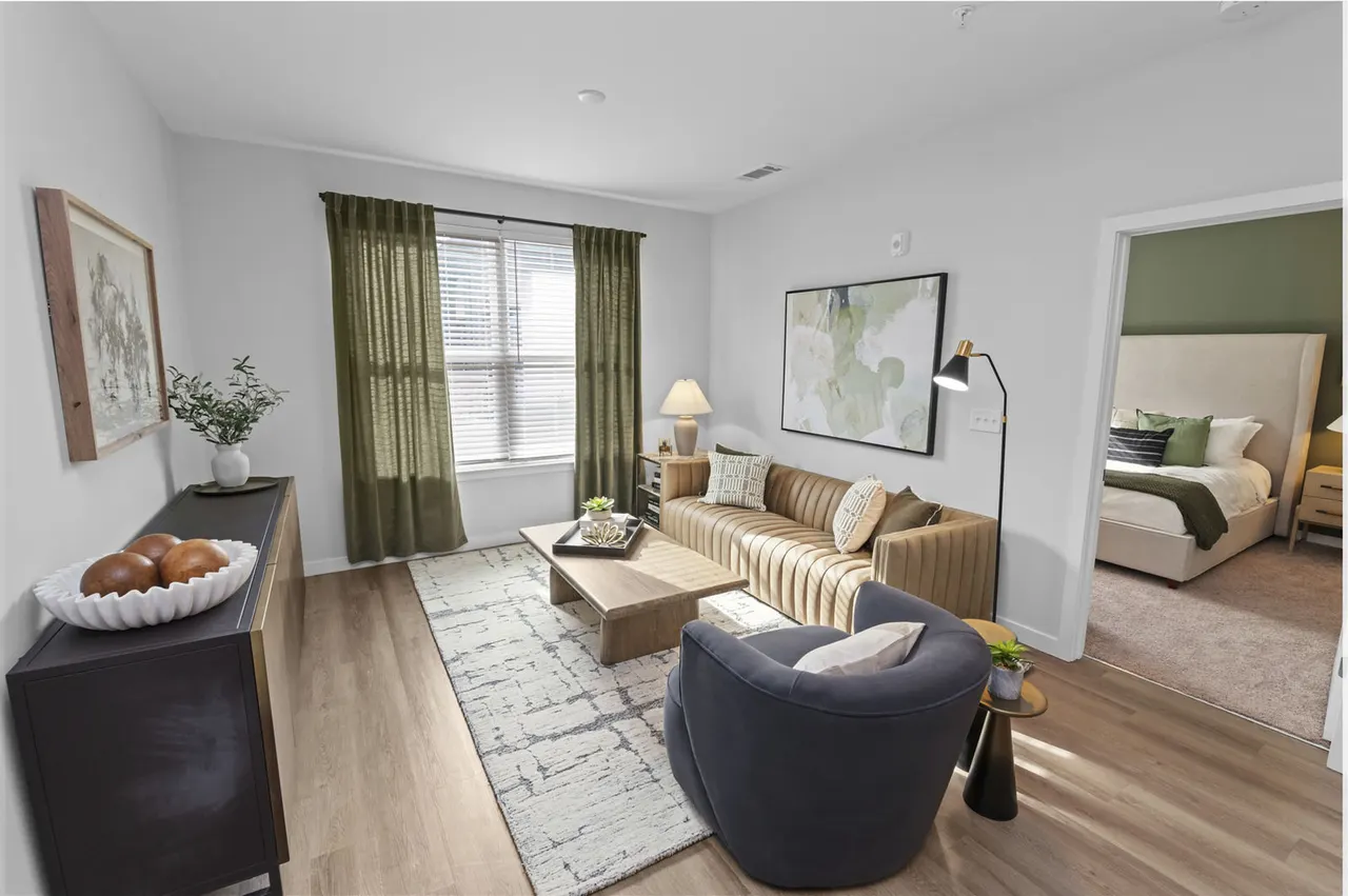 Perimeter Pointe Apartments