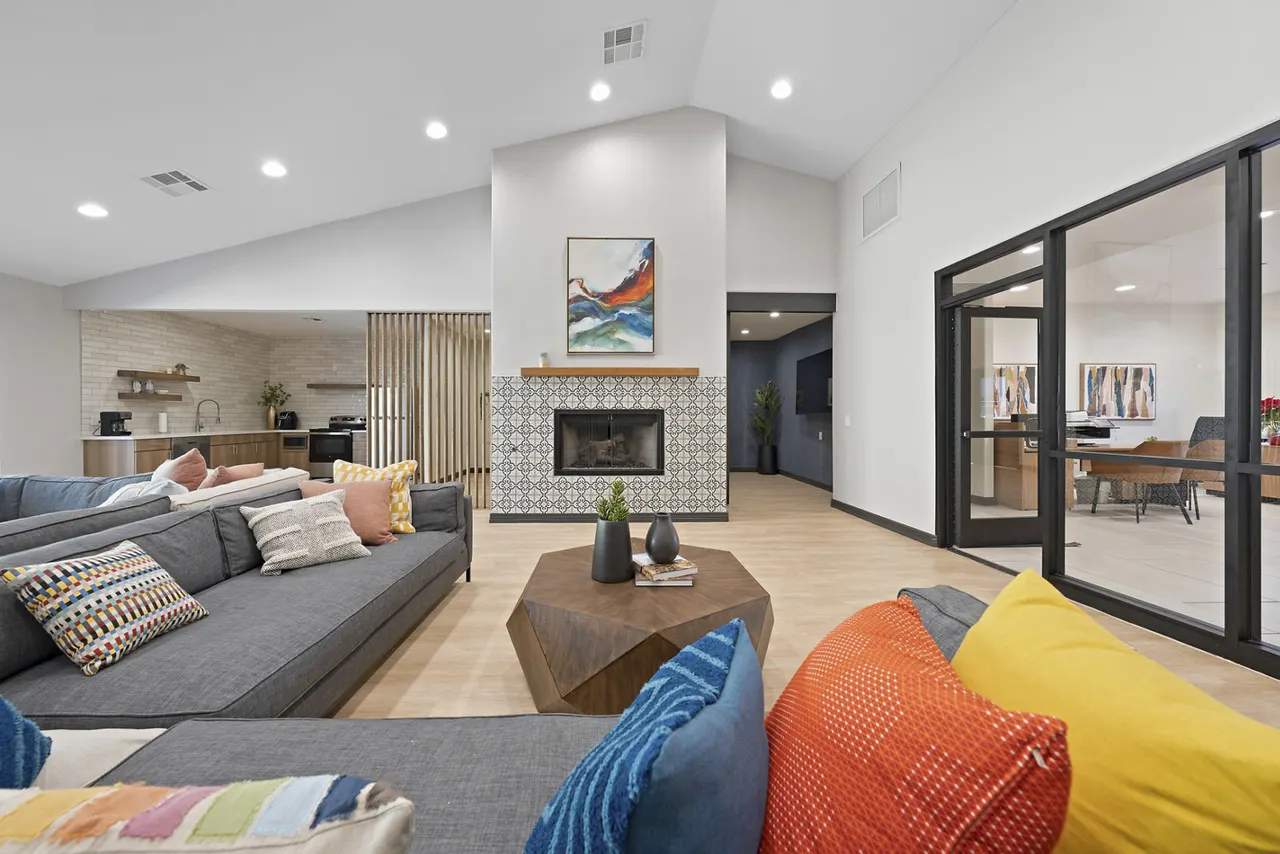 Solas Glendale