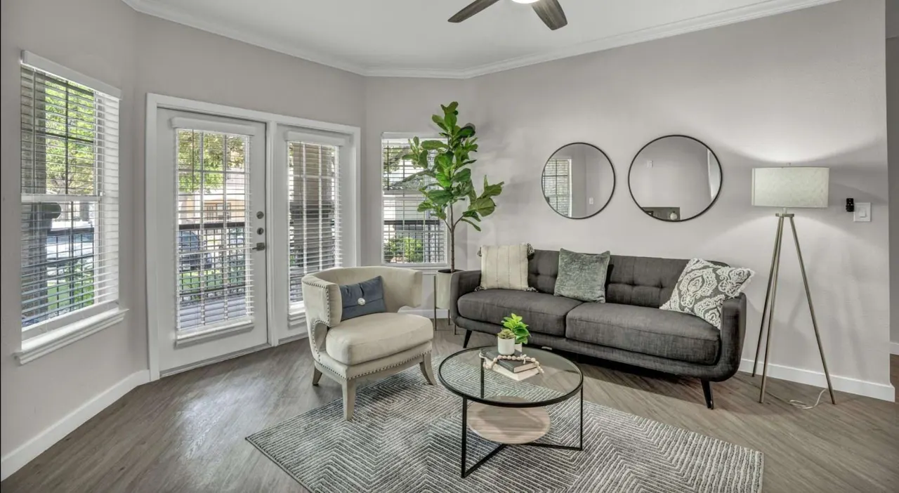 Falconhead Apartments