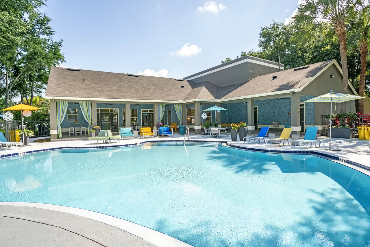 Silver Cove Apartments