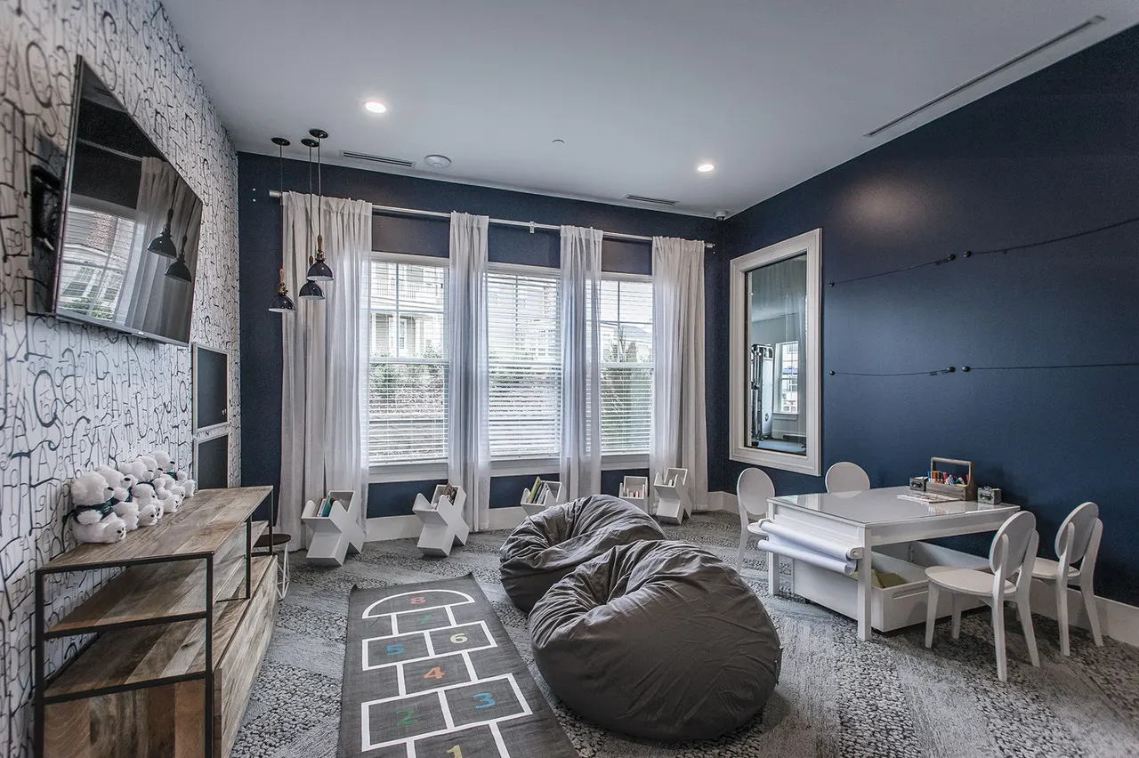 Heartwood at Lockwood Glen Apartments
