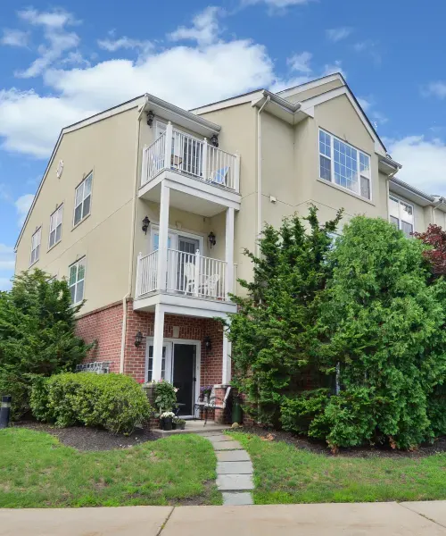 Horizons at Franklin Lakes Apartment Homes