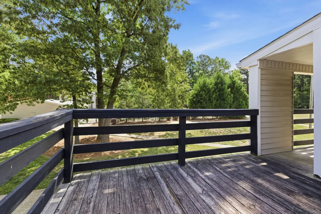 North Oaks Landing