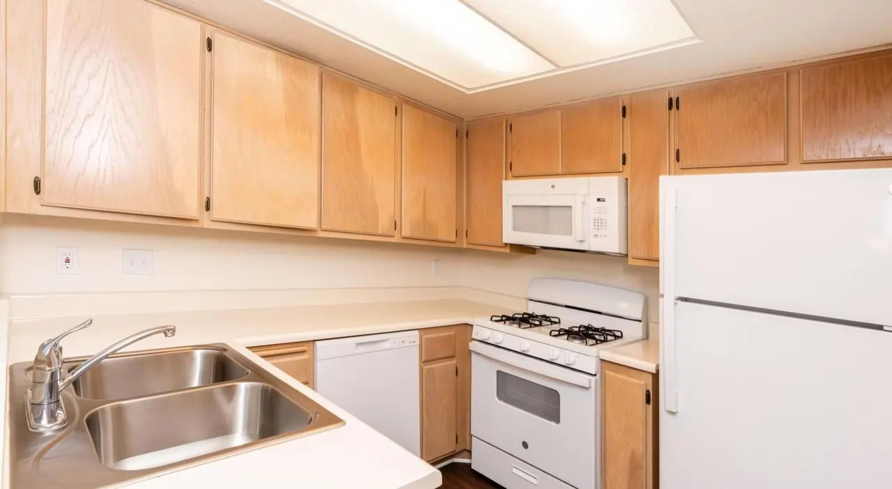 Santa Fe Village Townhome Apartments