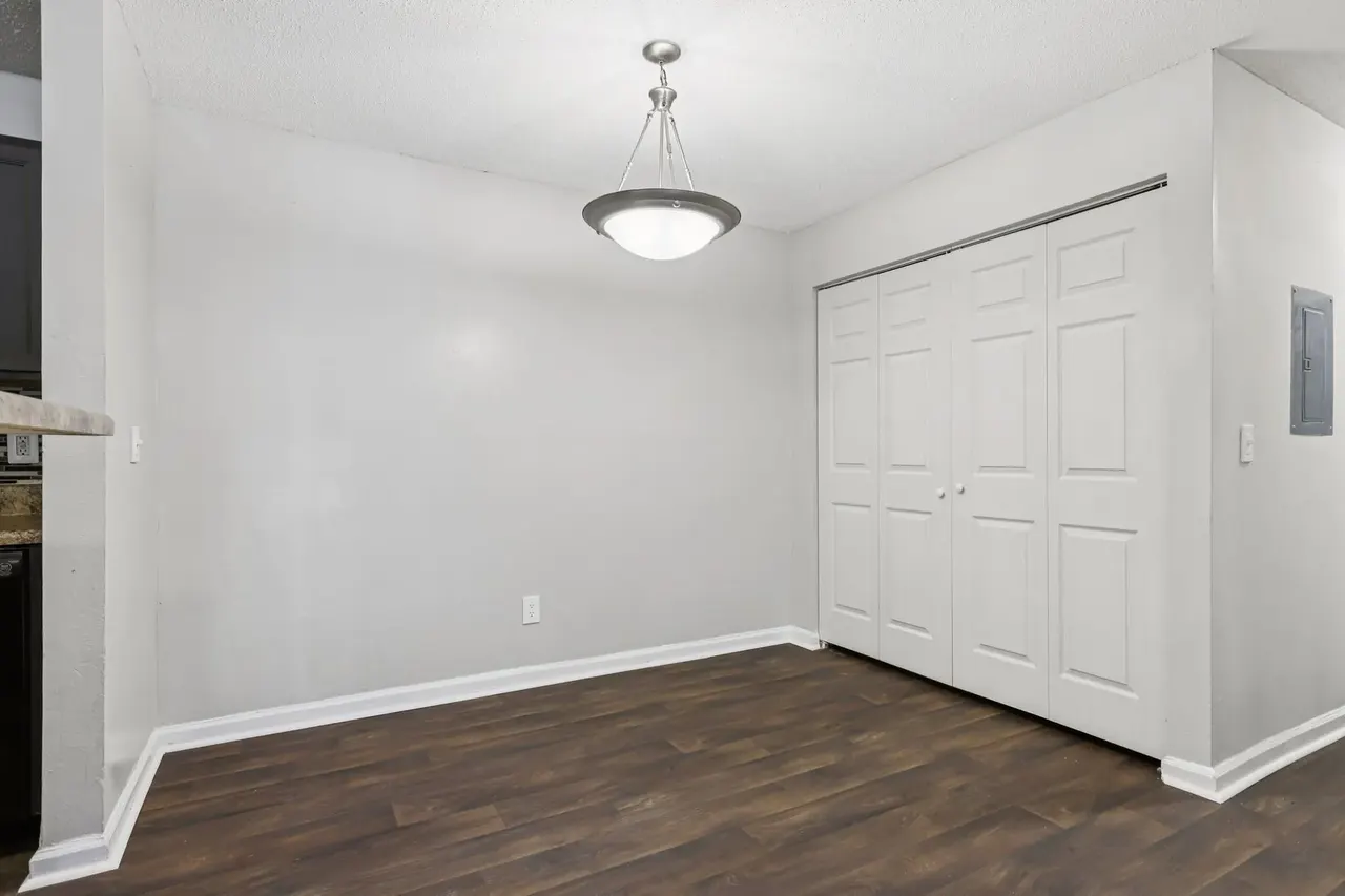 Gregory Lane Apartments
