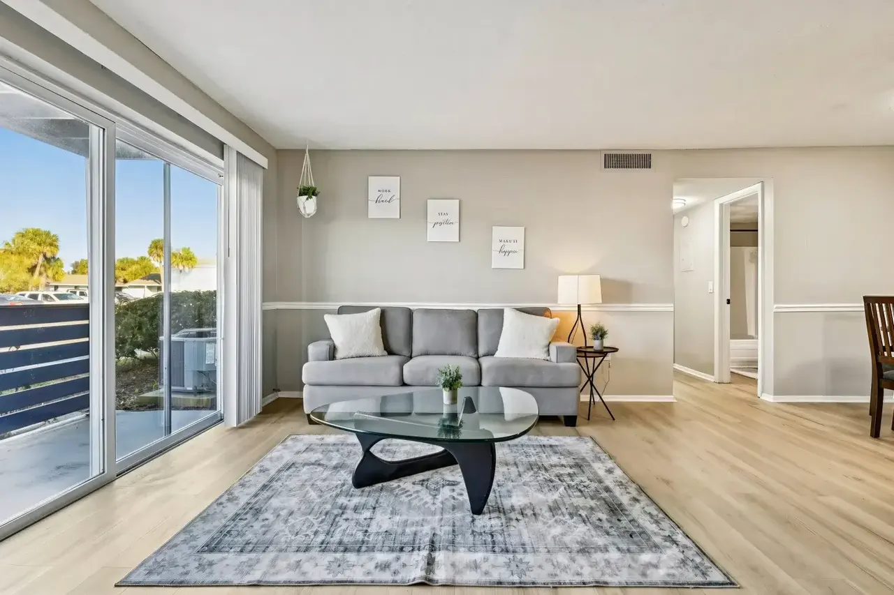 Palmview Cove Apartments