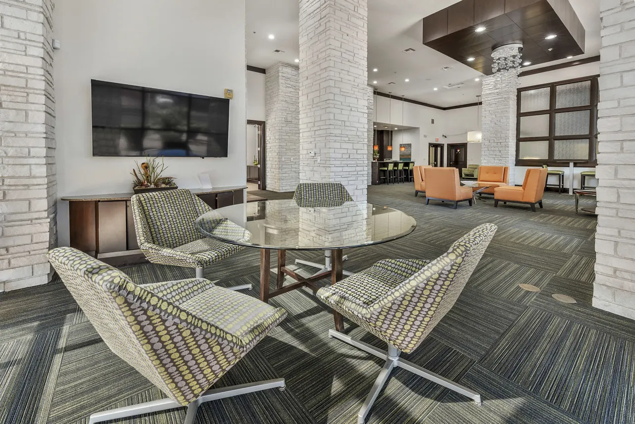 Residences at FortyTwo25 Apartments