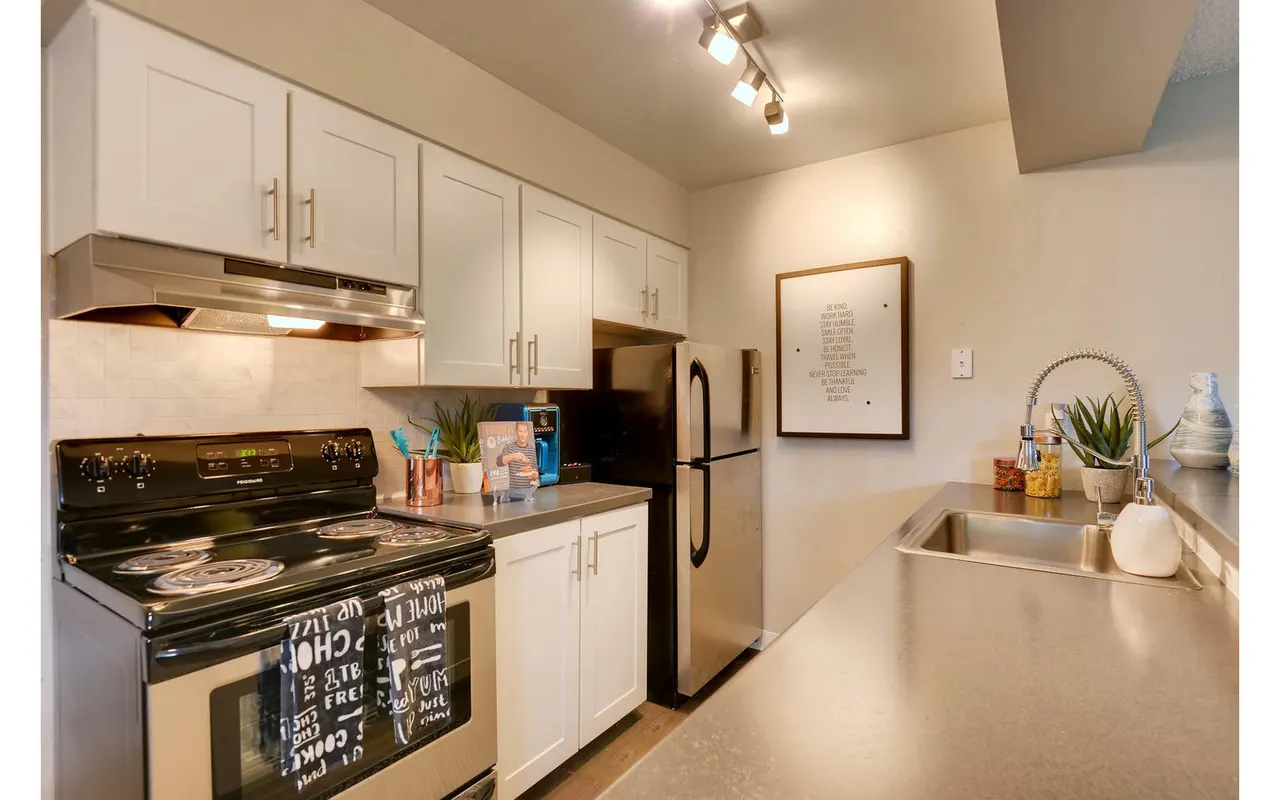 Park Place at 92nd Apartments