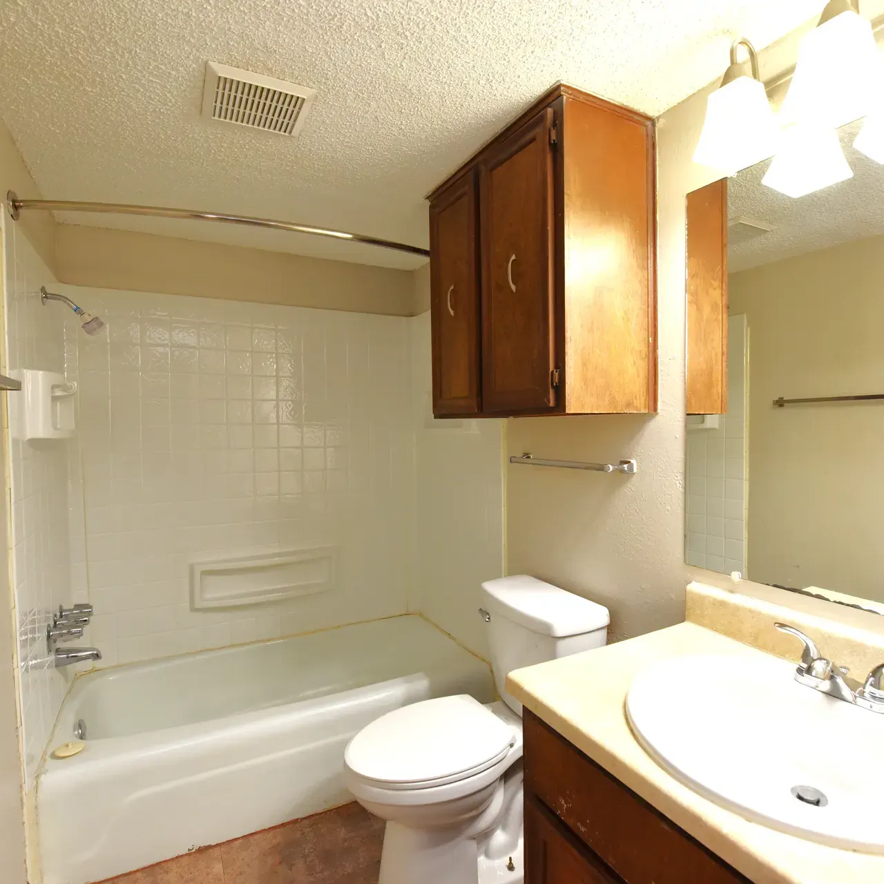 Raintree Meadows Apartments