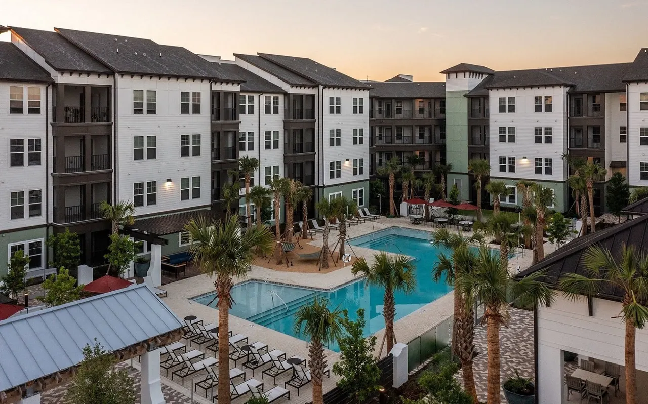 Calirosa Active Adult Apartments