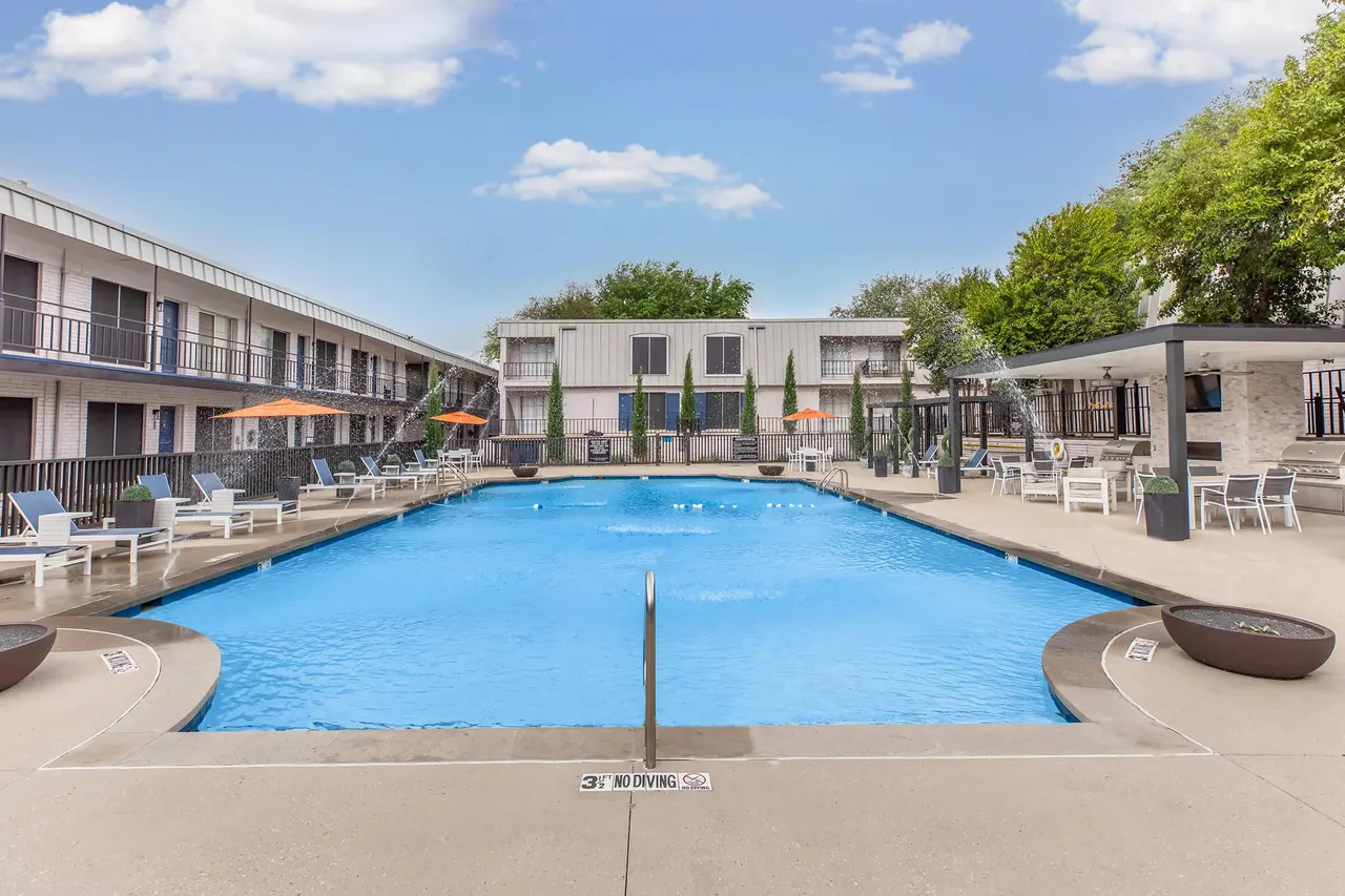 The Ashley at Bluffview Apartments