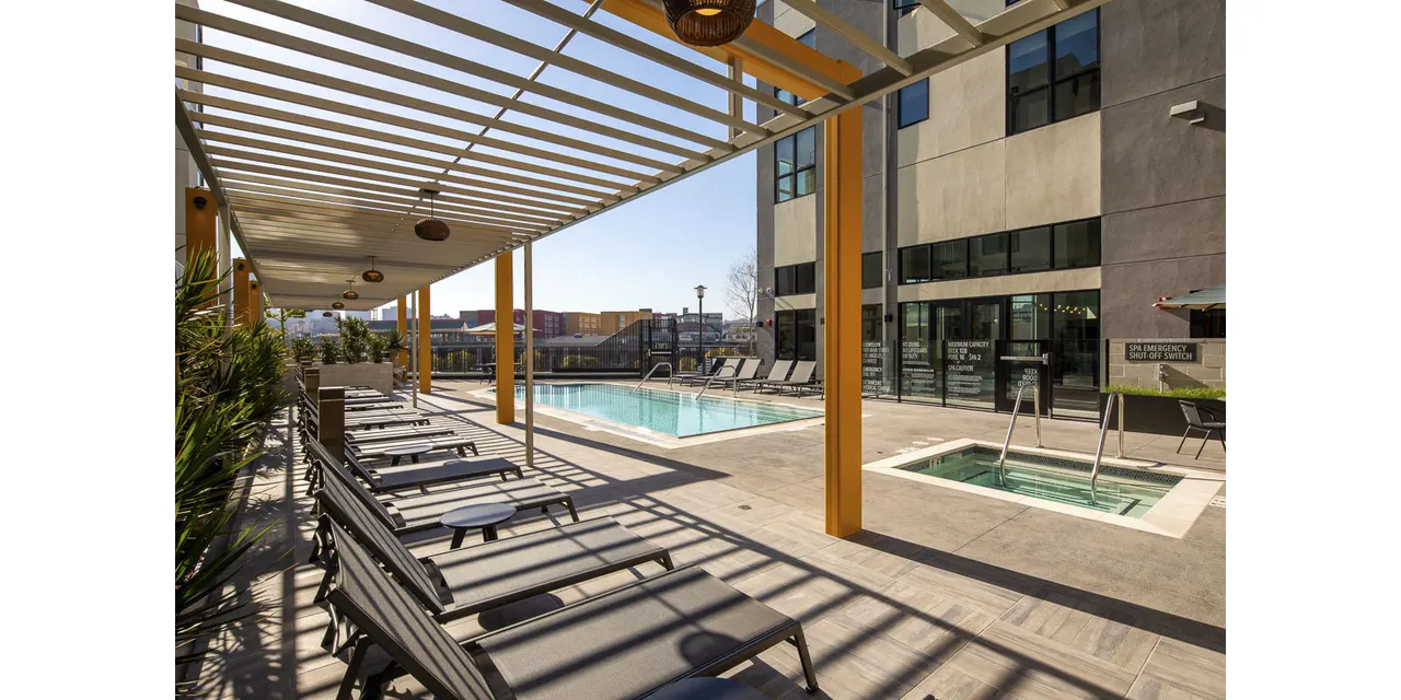 Llewellyn Apartments