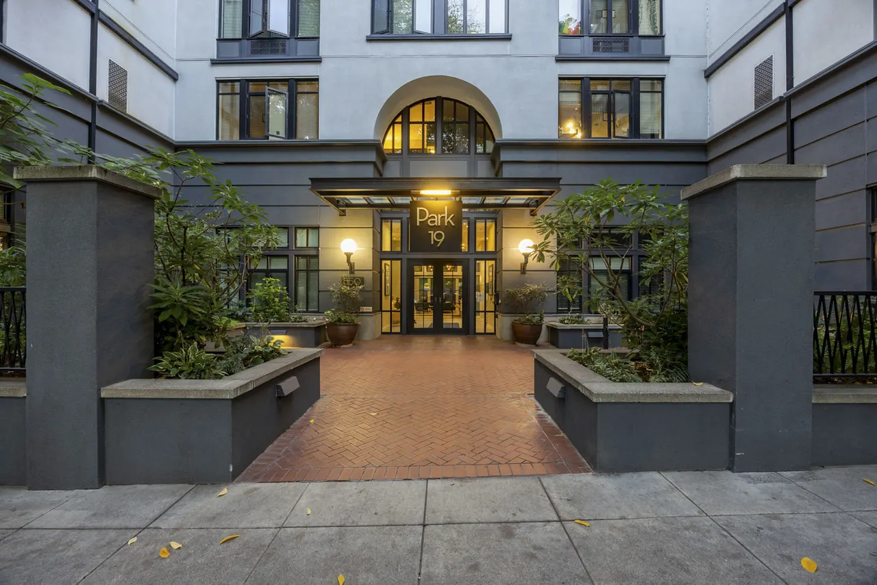 Greenway Apartments