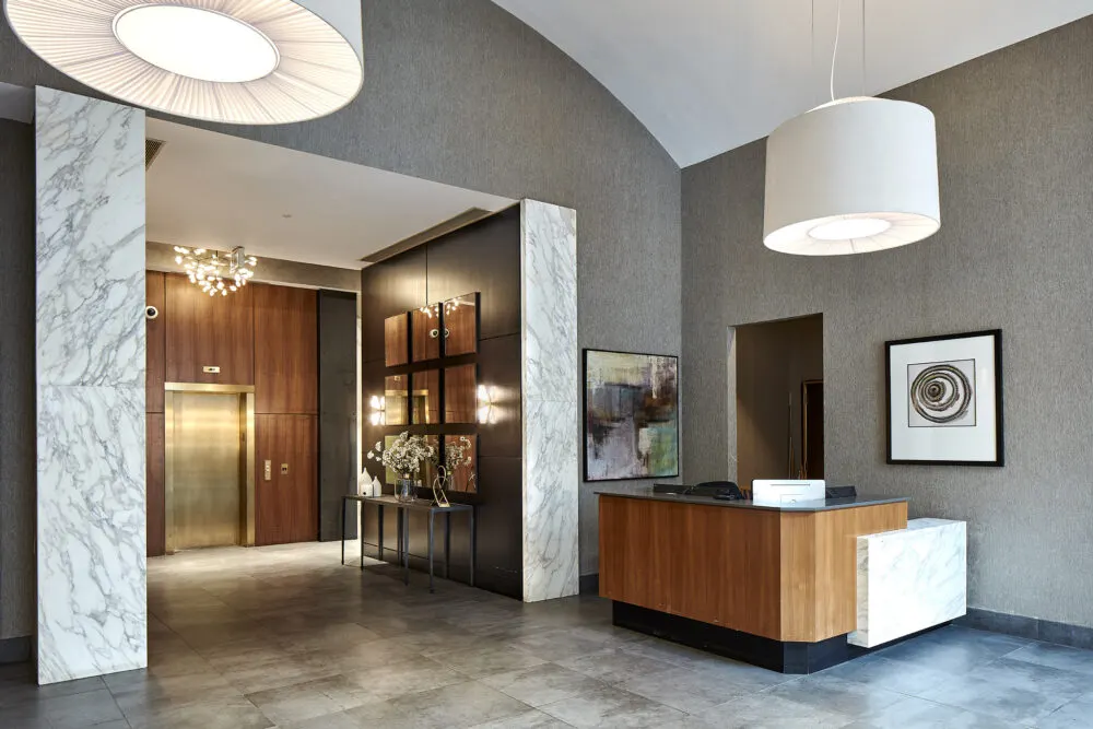 1 City Place Lounge