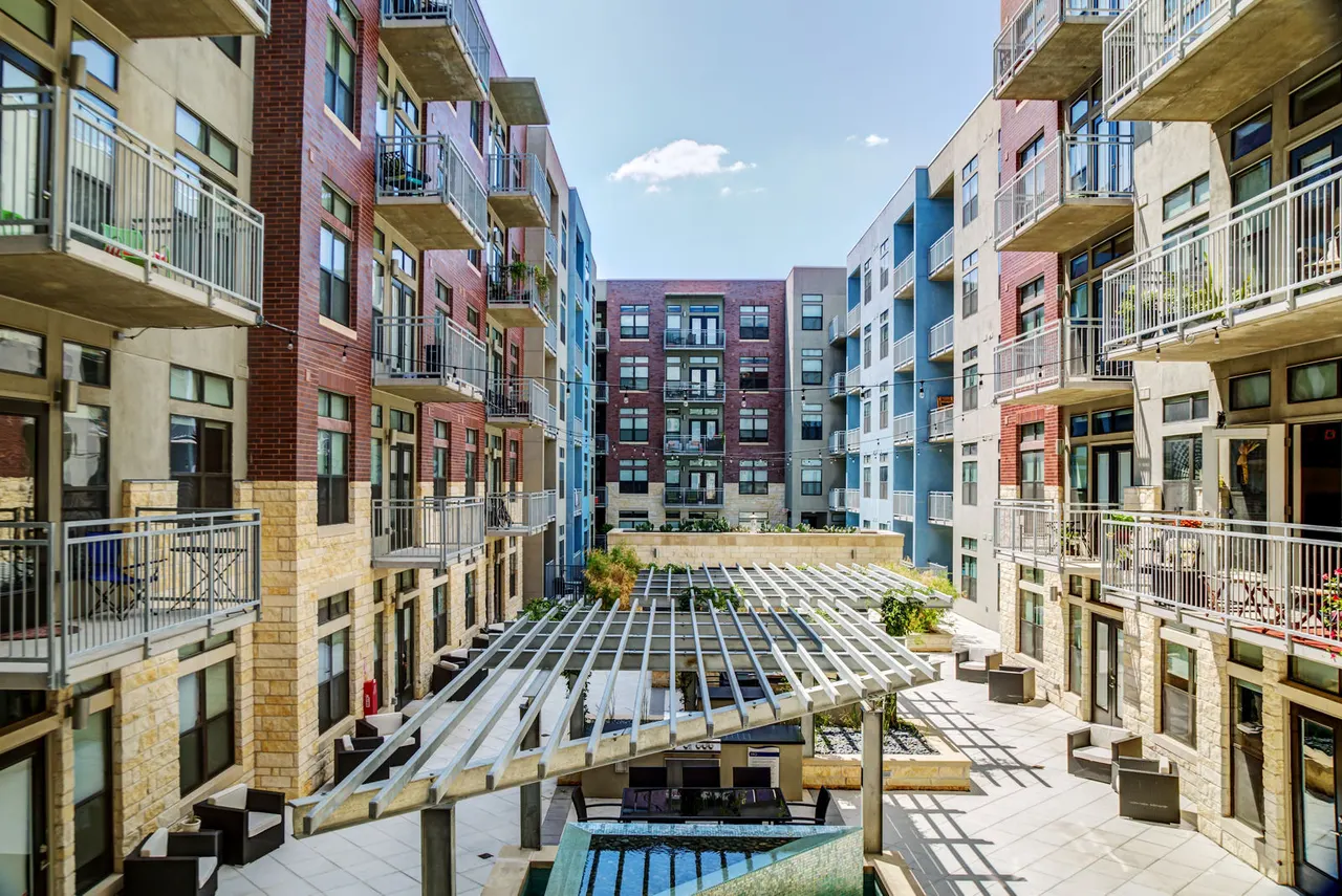 Coldwater Luxury Apartments