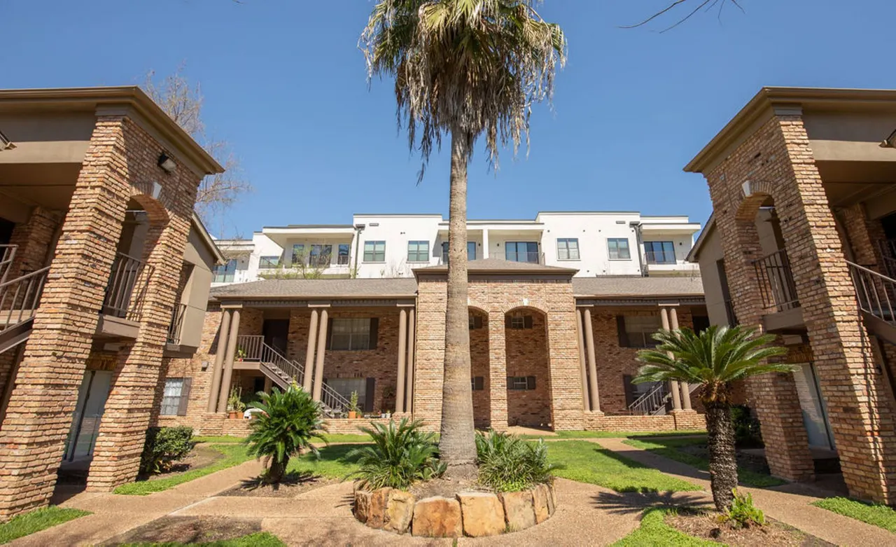 Sendera at Greenway Apartments
