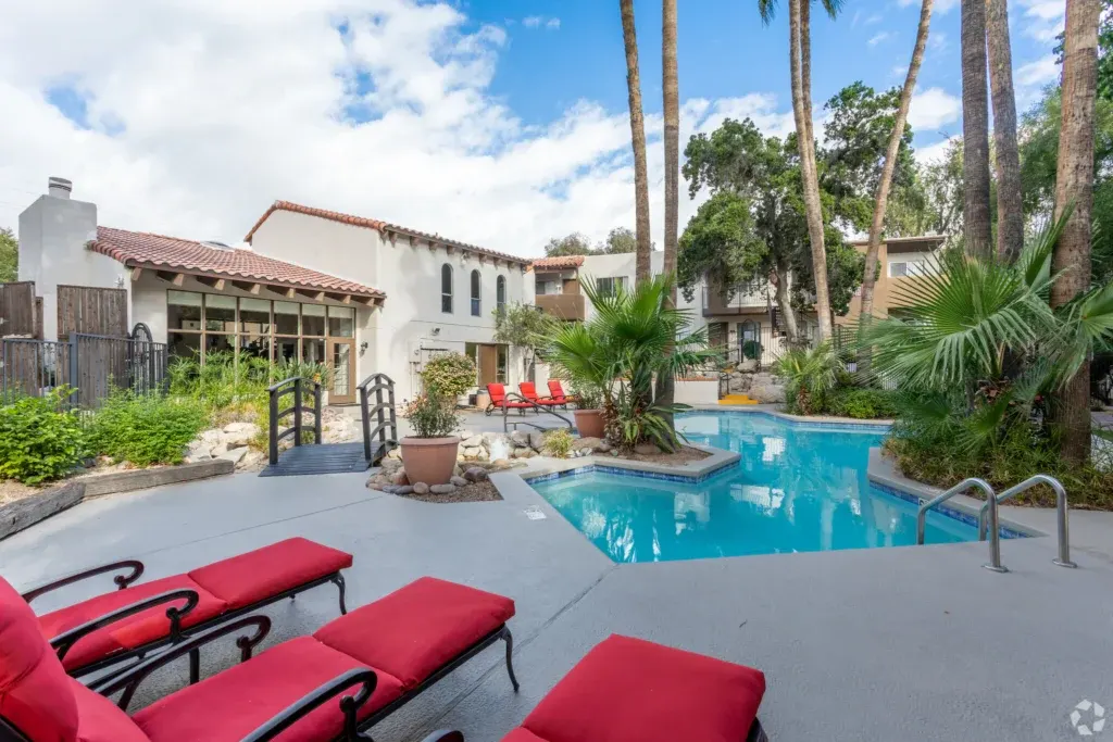 Casas Adobes Apartment Homes