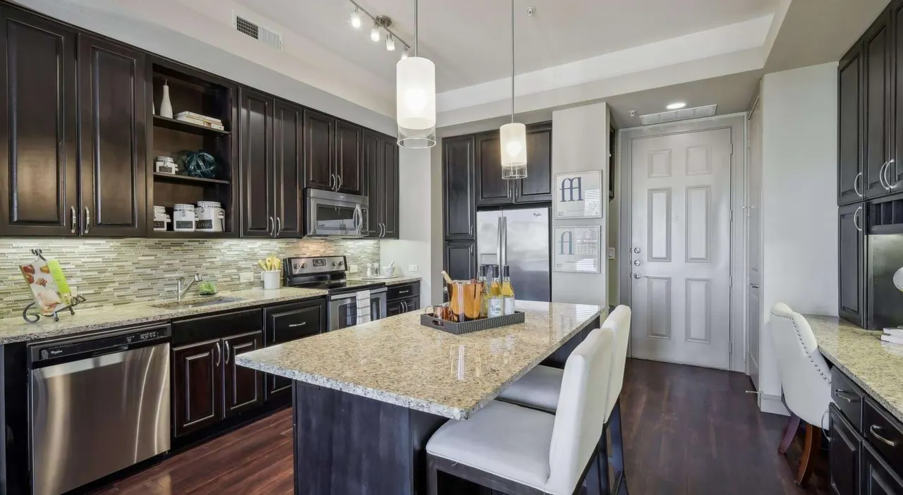 The Kelton at Clearfork Apartments