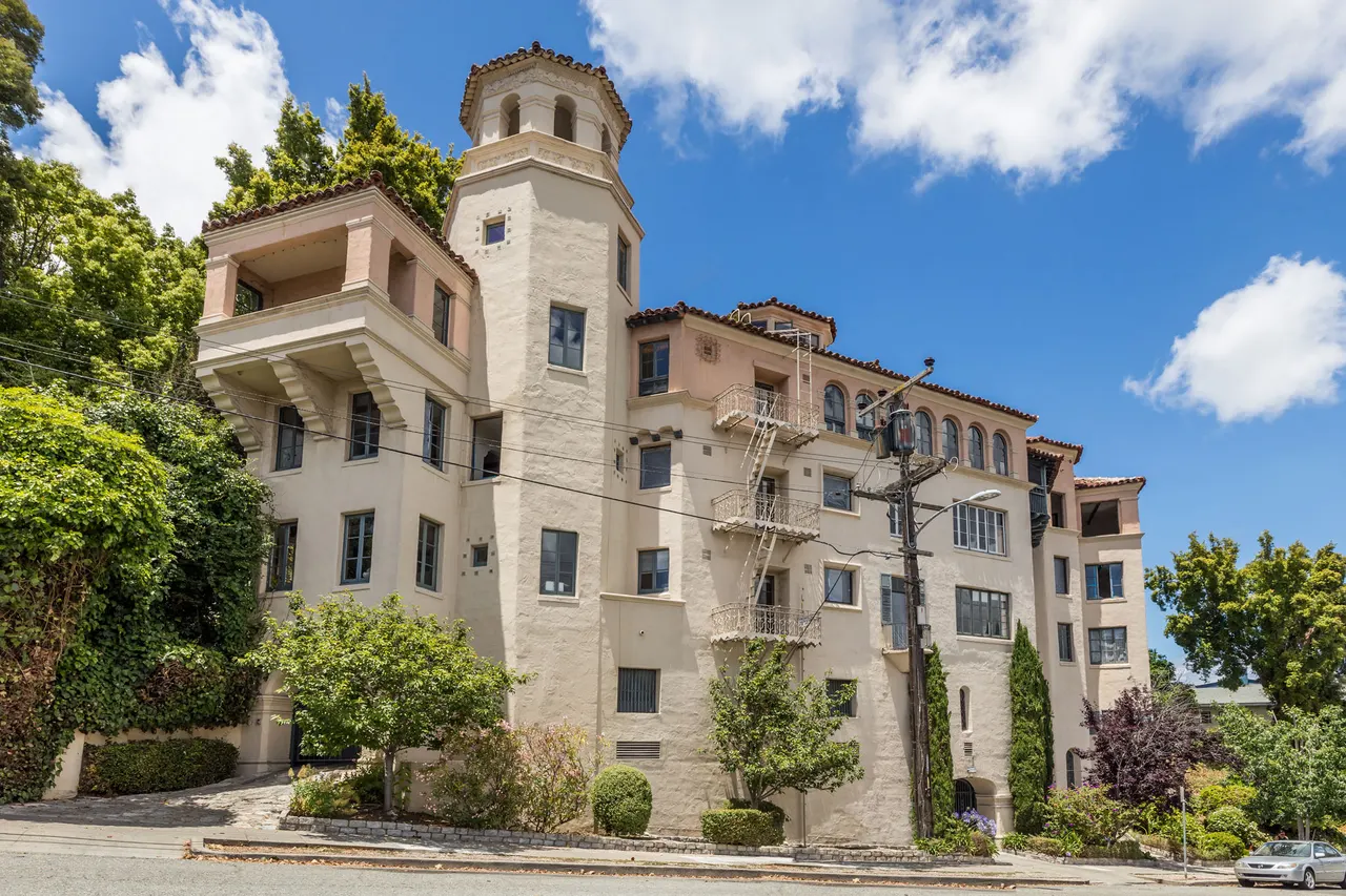 491 Crescent Apartments