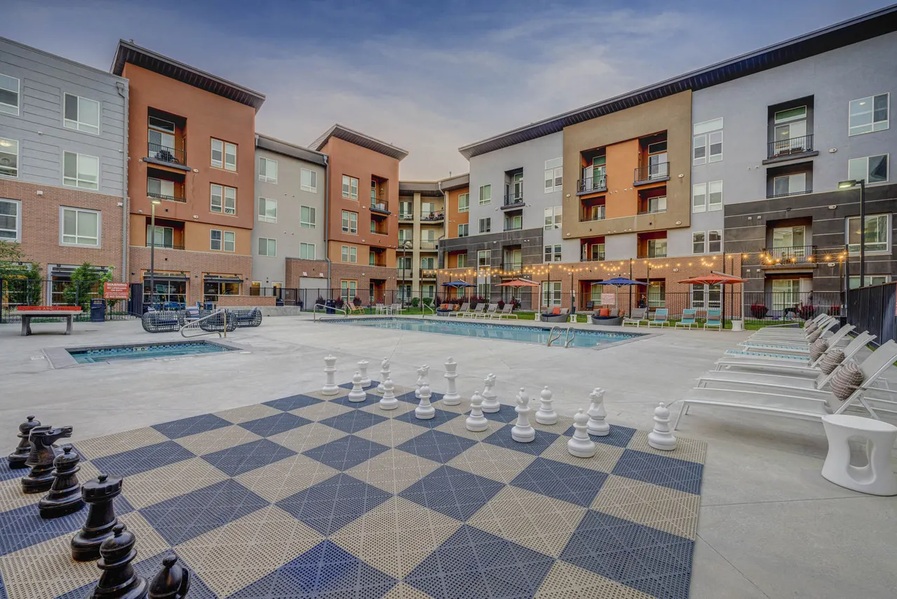 Novi at Jordan Valley Station Apartments