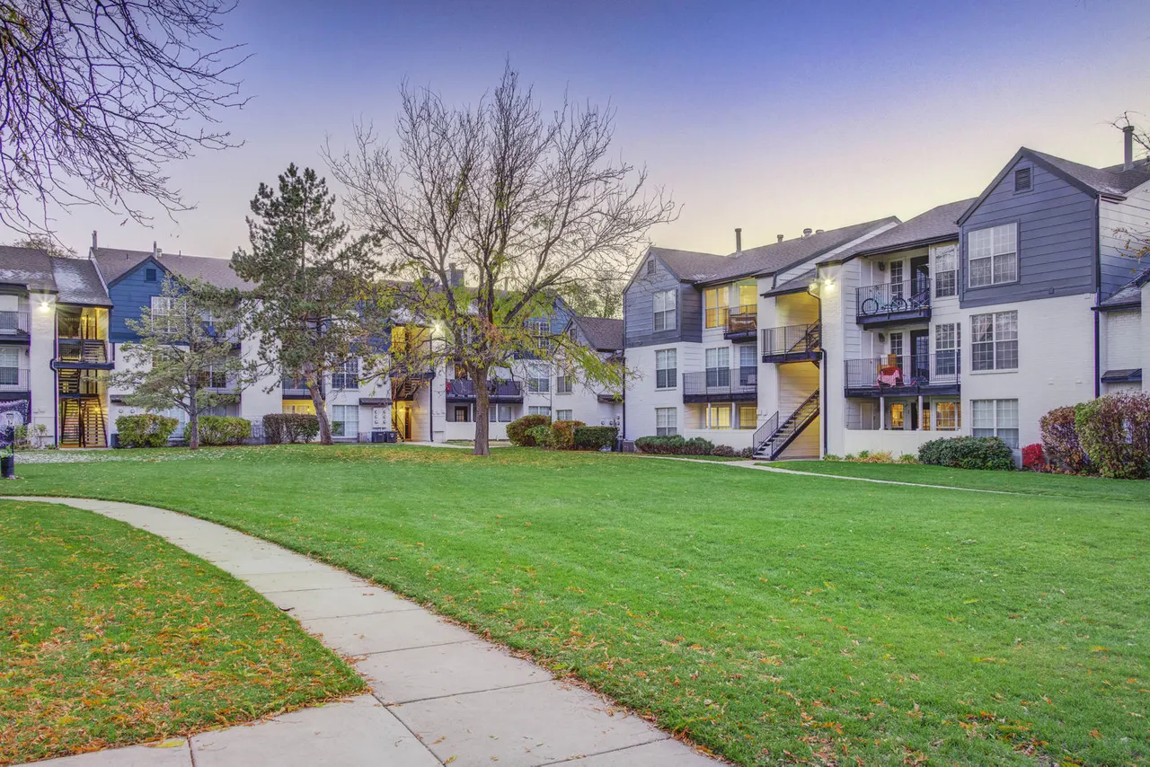 Riverbend Apartments