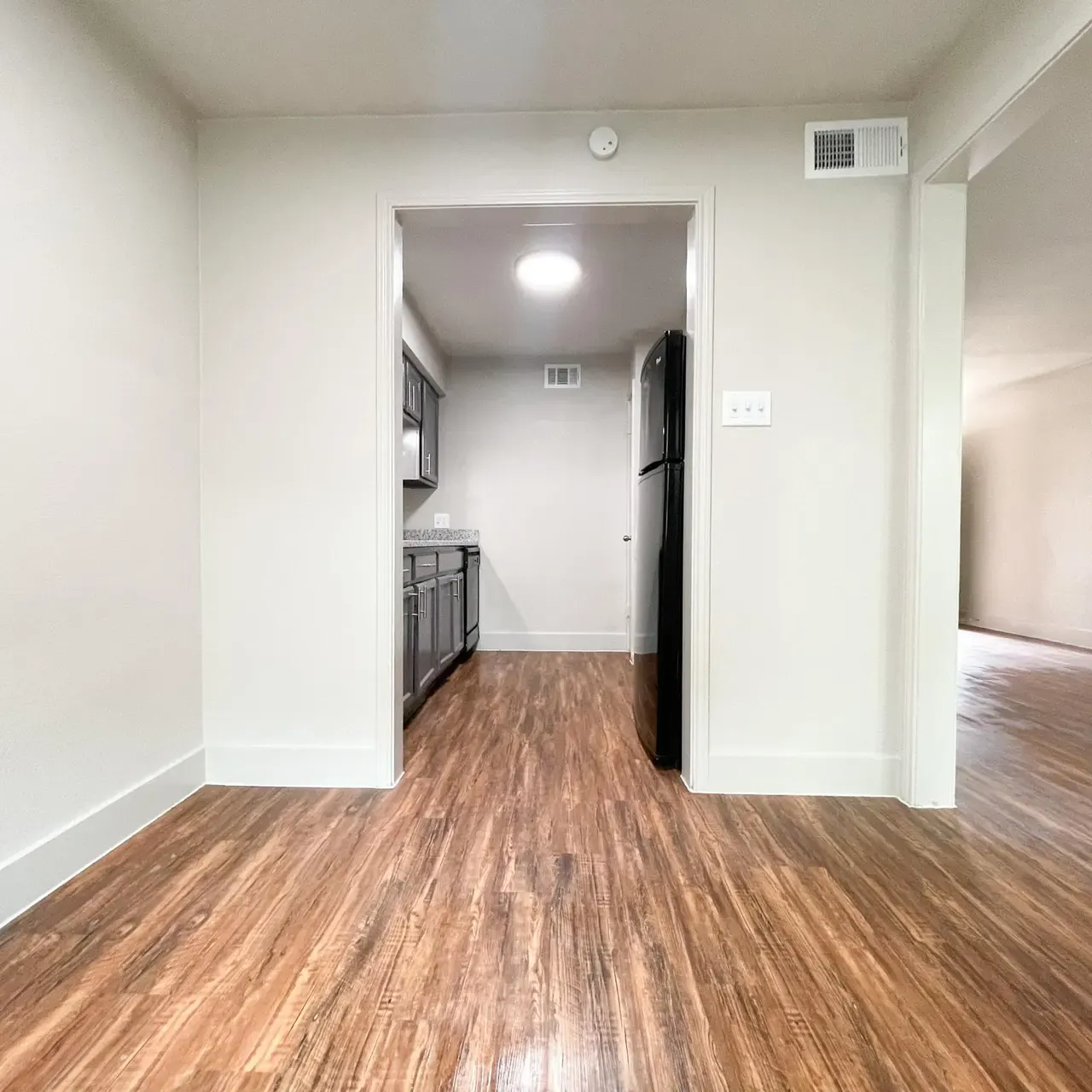 Lakeside Apartments
