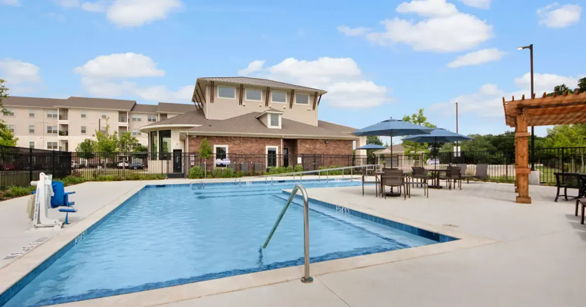 Lakeview Pointe
