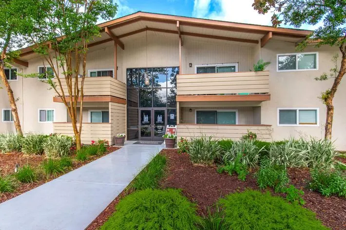 Ladera Woods Apartment Homes