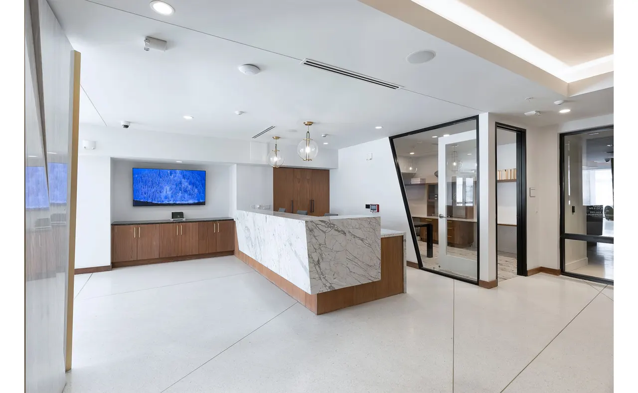 1155 Barton Springs