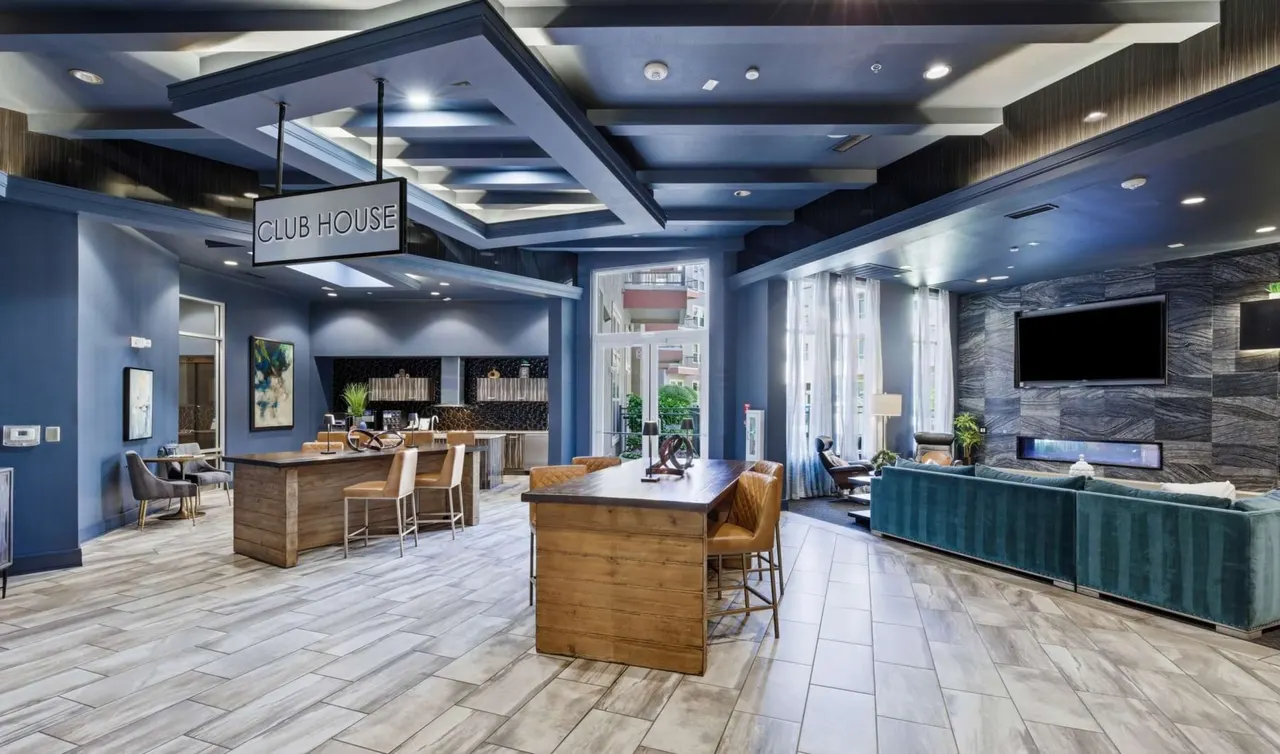Capitol at Stonebriar Apartment Homes