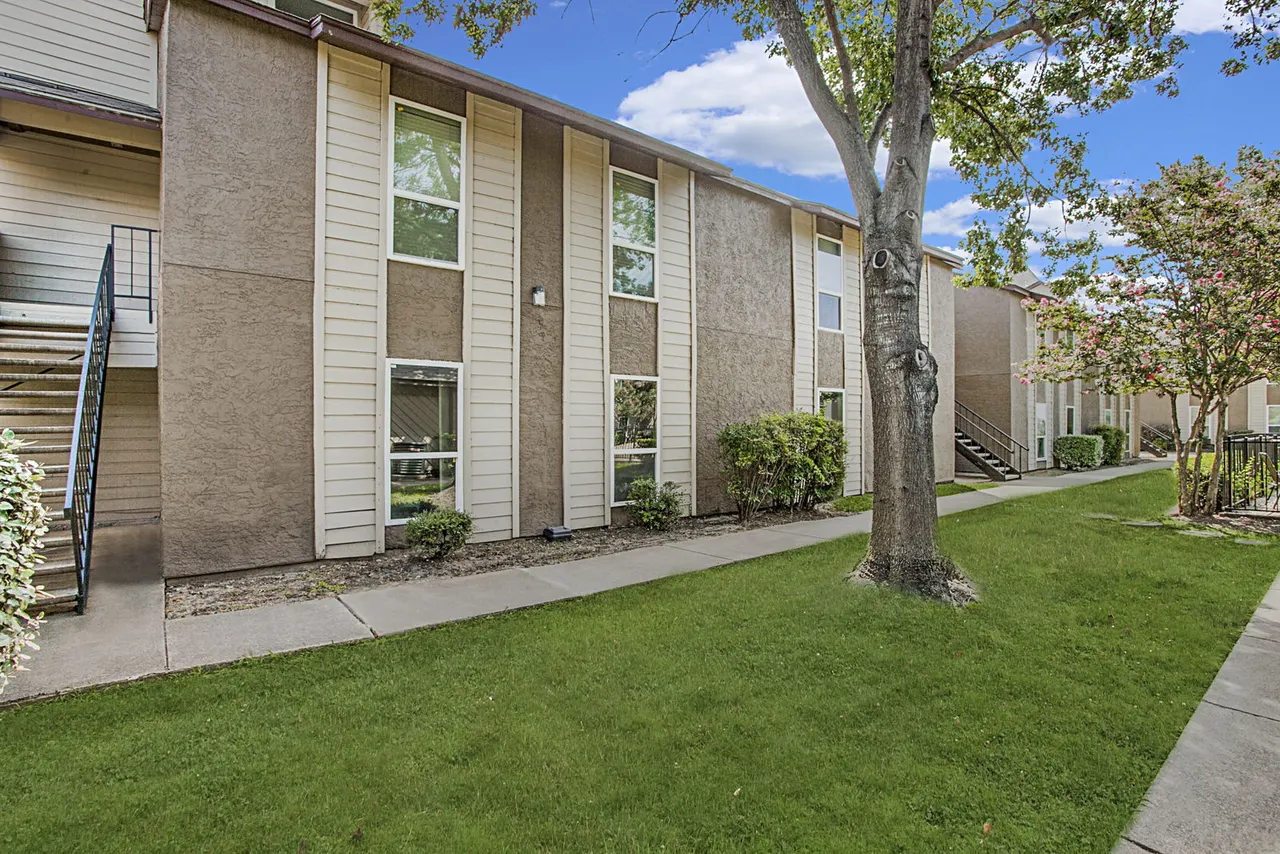 Waterside Apartment Homes