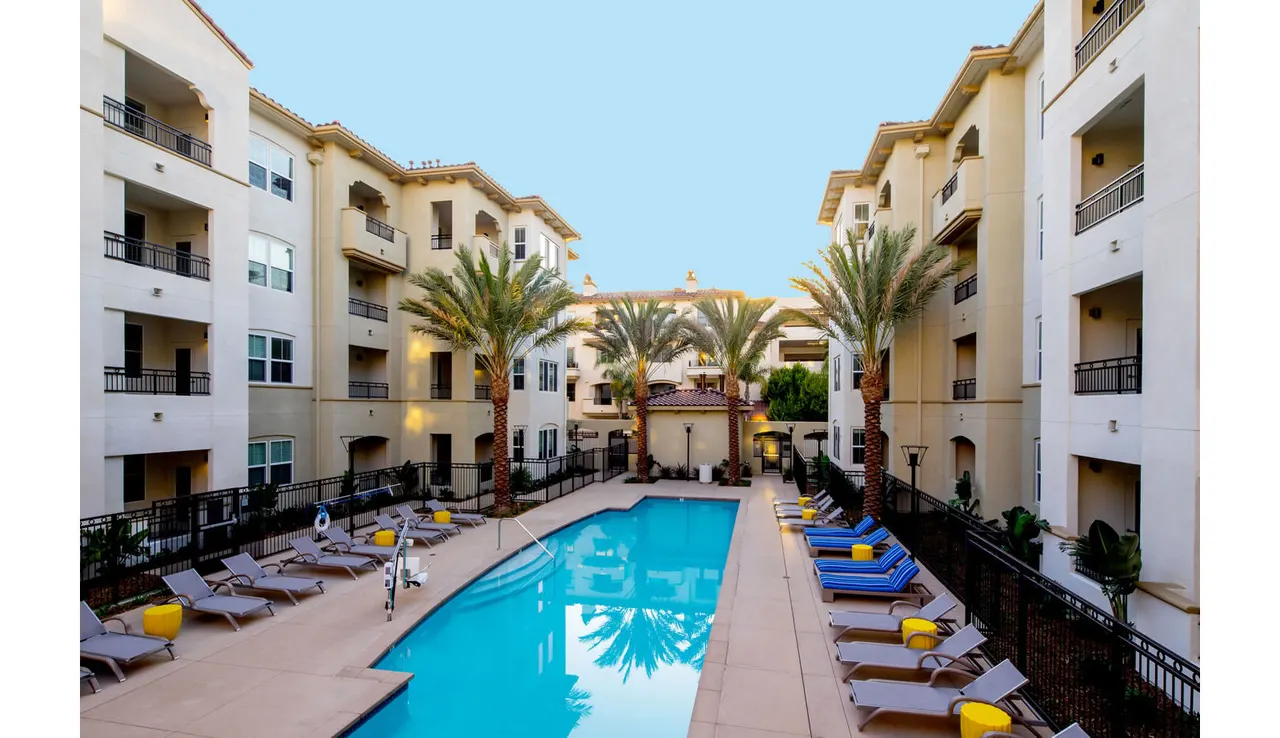 Blue Sol Apartments