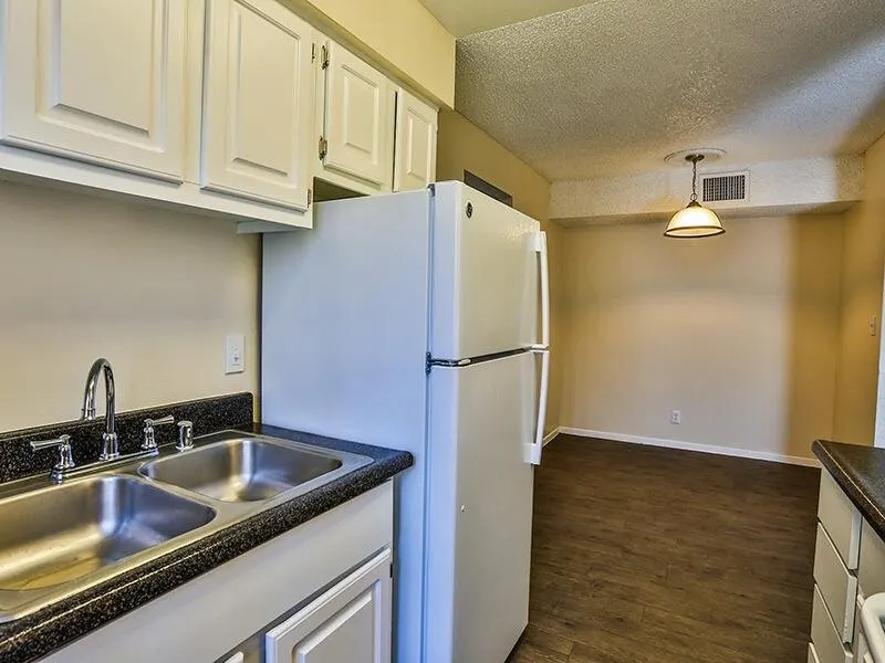 Tamarus Villas Apartments